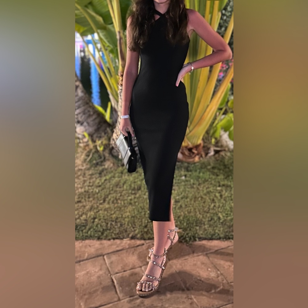 Old Navy Black Sleeveless Midi Dress